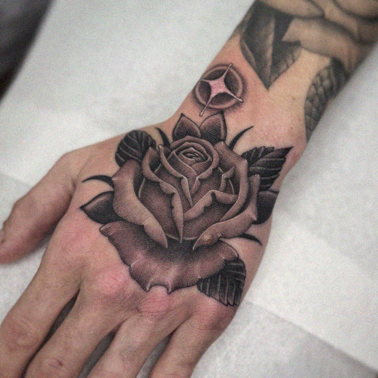 Dark Rose: Timeless Craft on Skin