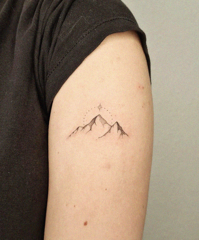 Mountain Sketch on Skin Canvas