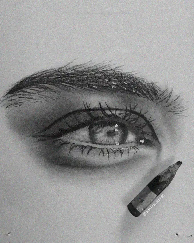 Realistic Eye Sketch in Pencil Detail